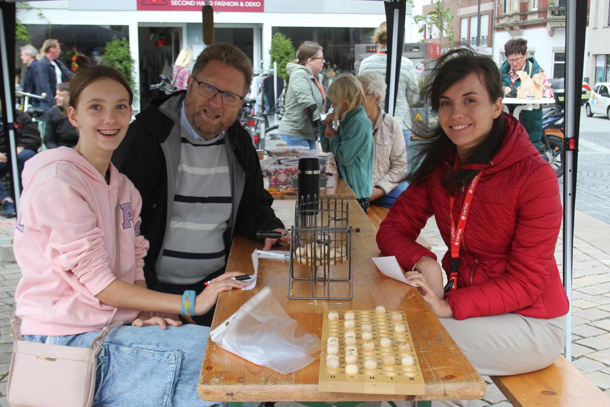 Auf dem Marktplatz verbinden sich Generationen