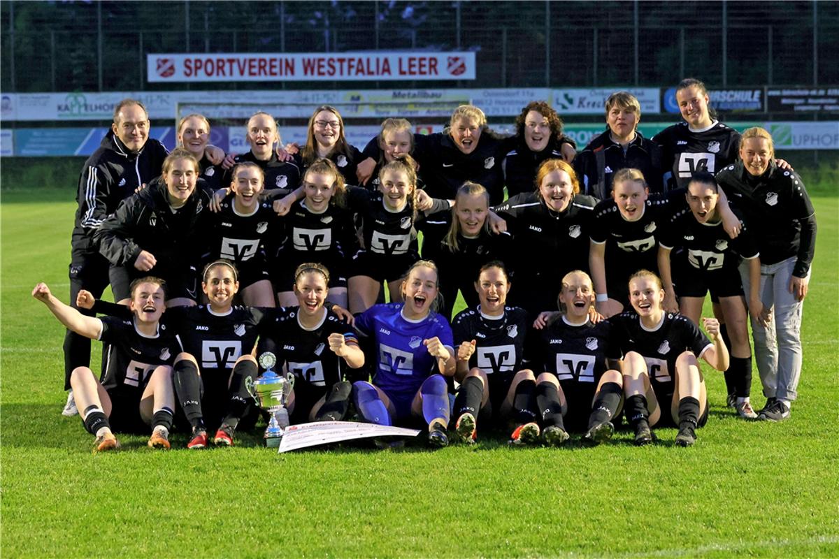 Women from Germania Hauenhorst win the district cup
