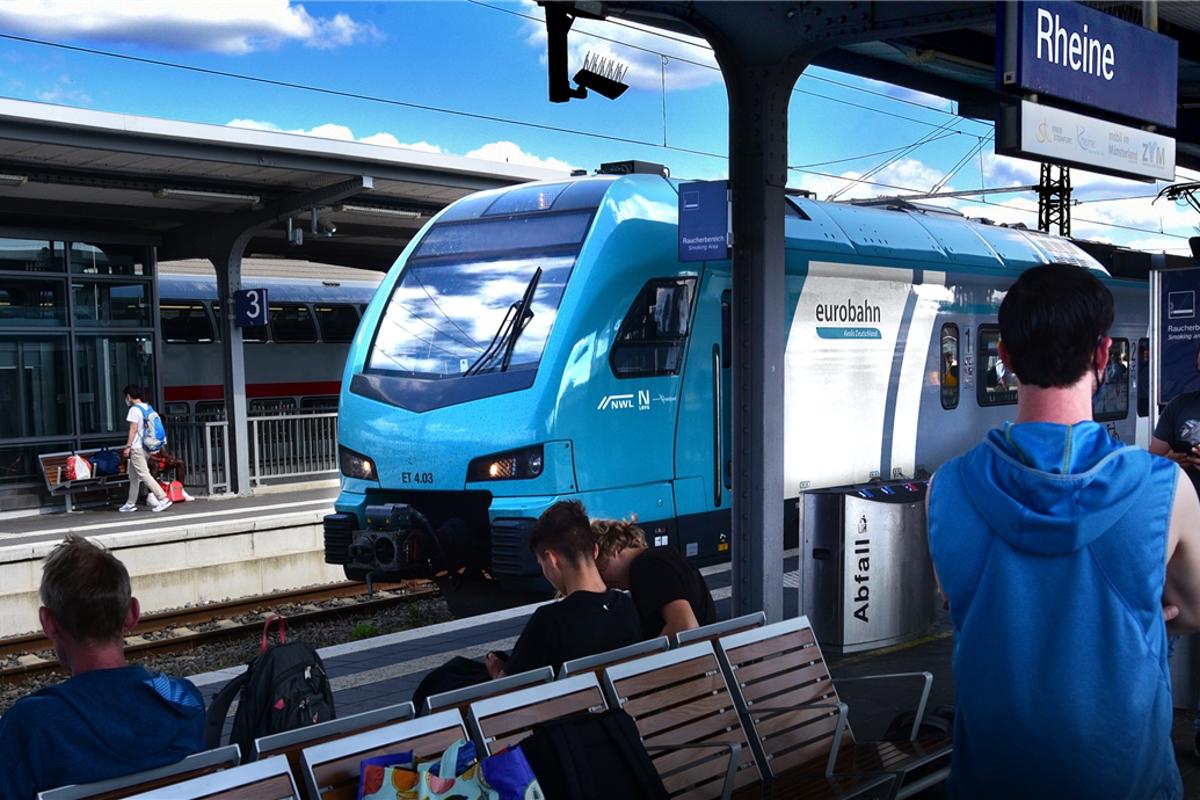 Cuts to the railway lines remain