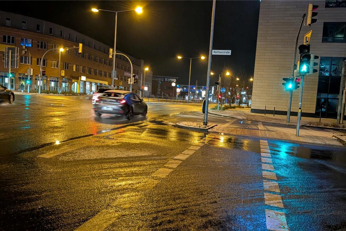 Glatteis-Warnung: Schulen dicht, Busse fahren