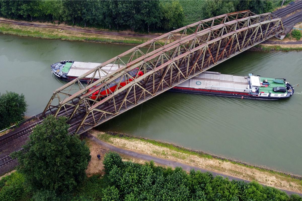 Preparatory work for the new bridge
